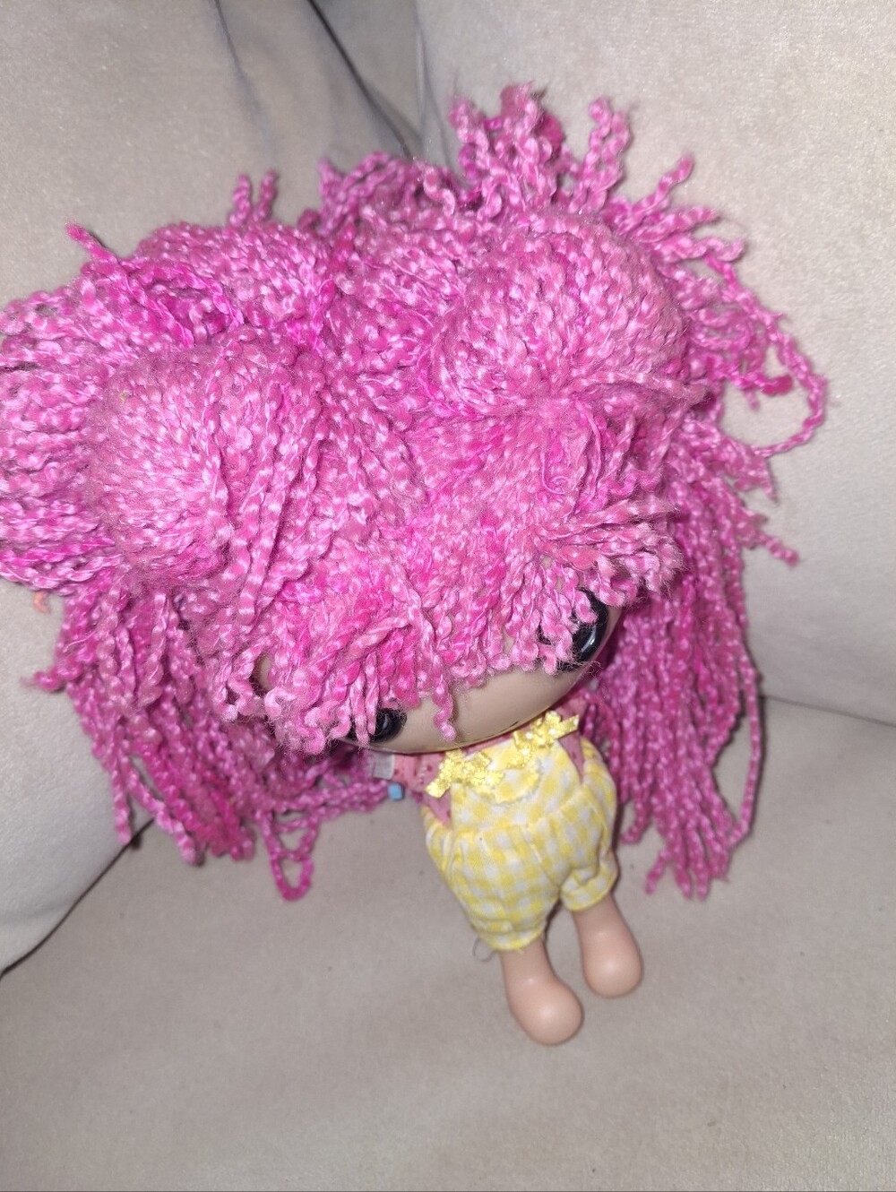 Lalaloopsy 5 inc Pink Yarn-Haired Kids Doll with Yellow Outfit